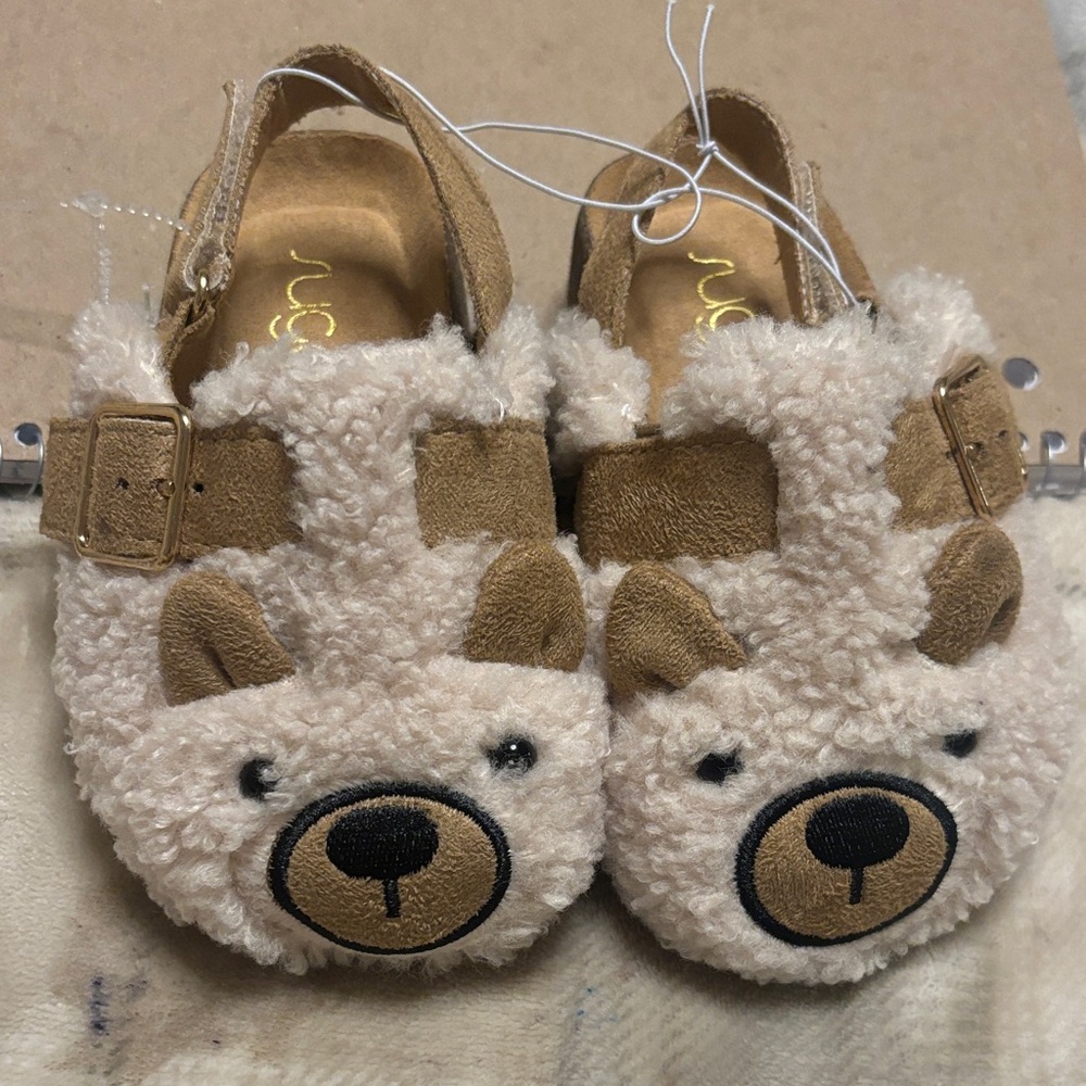 Sugar Kids Slippers with Bear Design in Cream and Tan